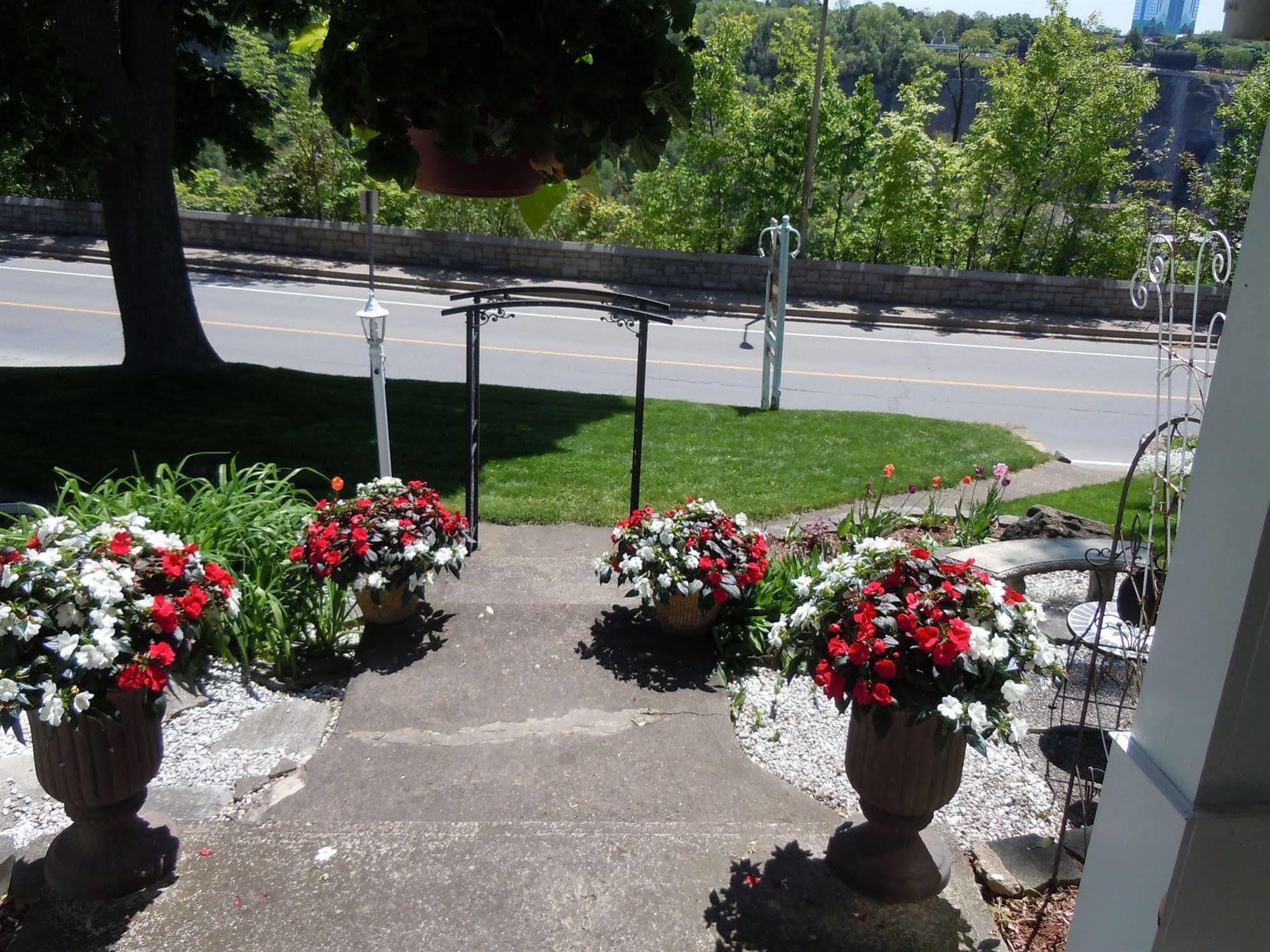 Glen Mhor Bed And Breakfast Niagara Falls Exterior foto